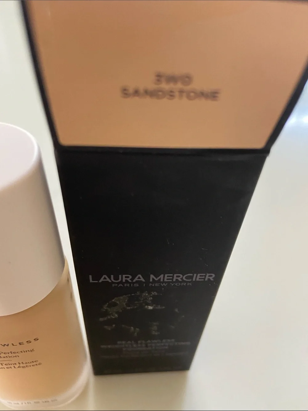 laura mercier Real Flawless Foundation - Sandstone Beige